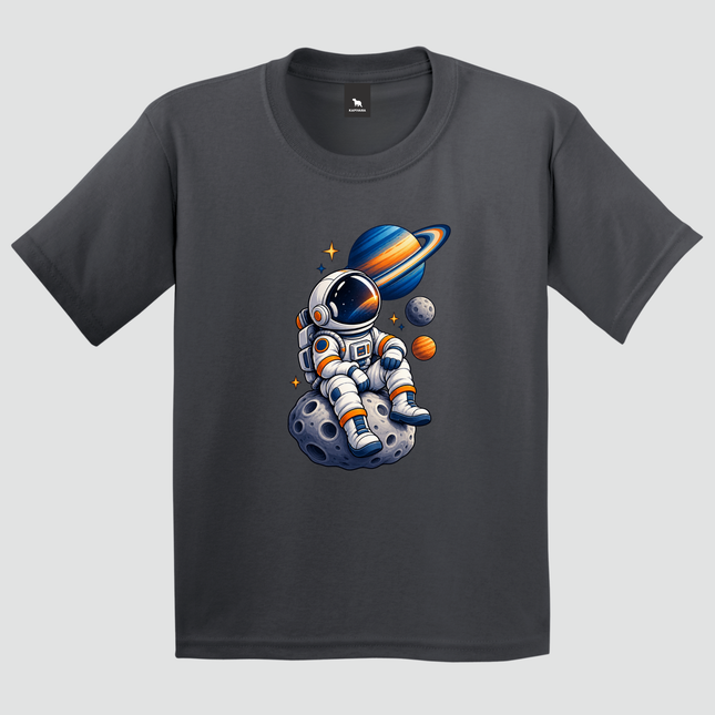 Camiseta infantil cinza chumbo Astronauta no Espaço