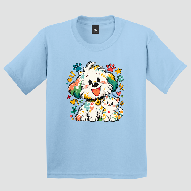 Camiseta infantil azul-claro com estampa de cachorro e gatinho
