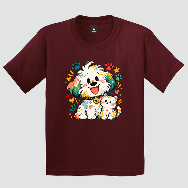 Camiseta infantil bordô com estampa de cachorro e gatinho