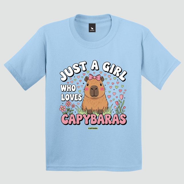 Camiseta infantil azul Just a Girl Who Loves Capybaras com estampa de capivara fofa