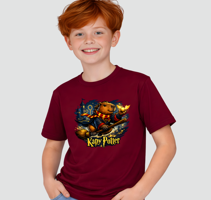 menino usando camiseta infantil capivara harry potter fantasia bordô
