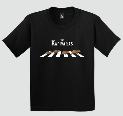 camiseta infantil preta capivara the kapivaras