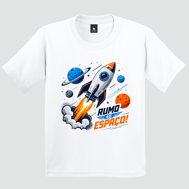 Camiseta infantil branca Rumo ao Espaço com foguete e planetas